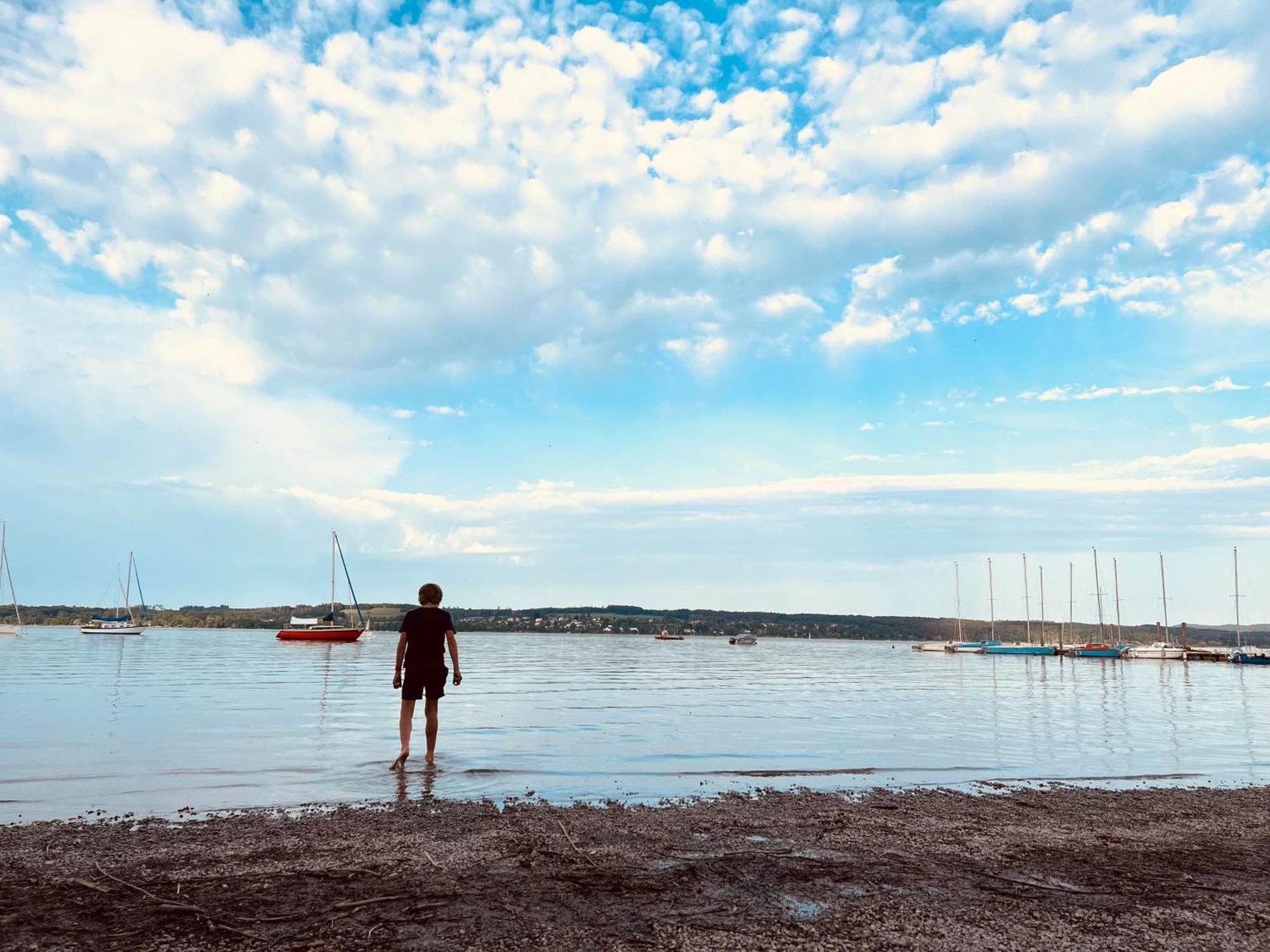 Schlafen Im Atelier - Einzigartiges Gaestezimmer Am Ammersee Schondorf am Ammersee Exterior foto
